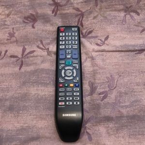 New Samsung television remote. Excellent condition. No box or batteries.